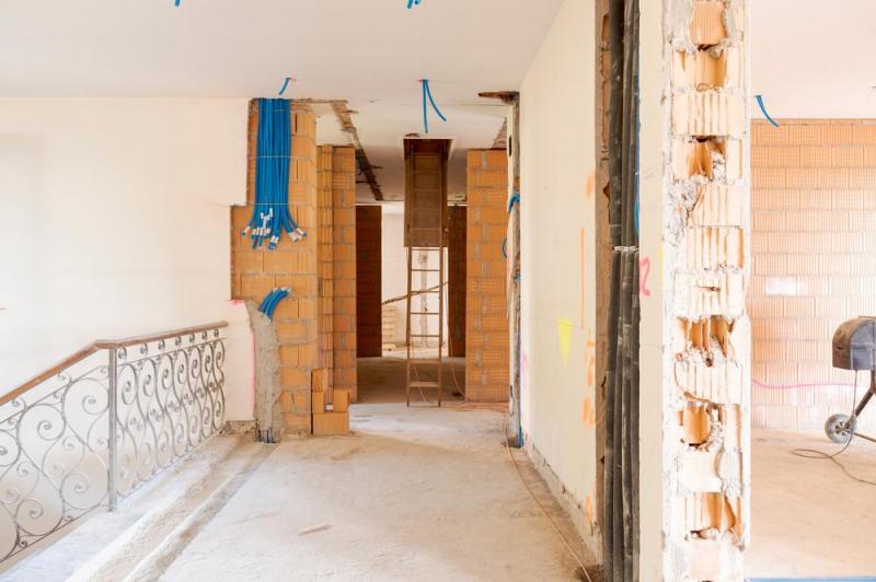 R&eacute;novation de b&acirc;timent &agrave; P&eacute;ronne : tous les m&eacute;tiers sous un m&ecirc;me toit